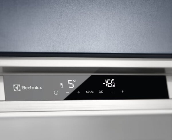 Electrolux Frigorifero da Incasso Combinato Capacit 267 Litri Classe energetica E Raffreddamento No Frost - ENS8TE19S