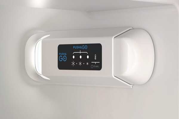Indesit Frigorifero da Incasso Combinato Capacit 268 Litri Classe energetica E Raffreddamento Statico - INC18D021A1