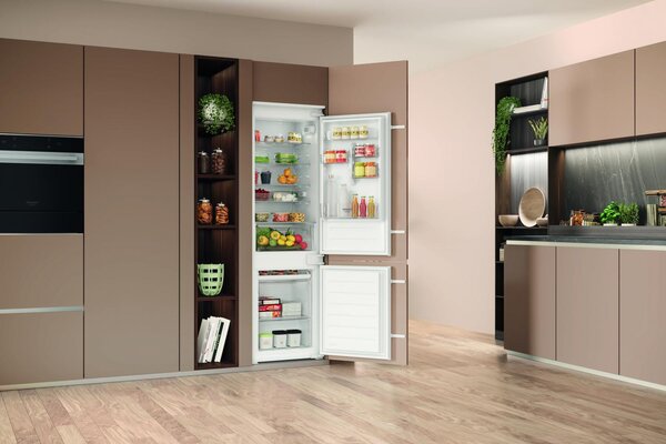 Hotpoint Ariston Frigorifero da Incasso Combinato Capacit 273 Litri Classe energetica E Raffreddamento Statico colore Bianco - HAC18D041A1