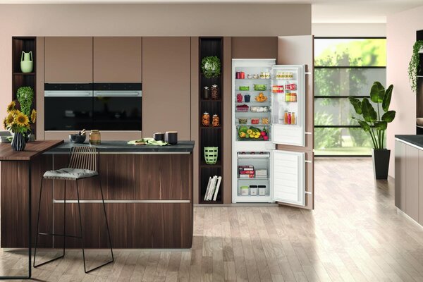 Hotpoint Ariston Frigorifero da Incasso Combinato Capacit 273 Litri Classe energetica E Raffreddamento Statico colore Bianco - HAC18D041A1