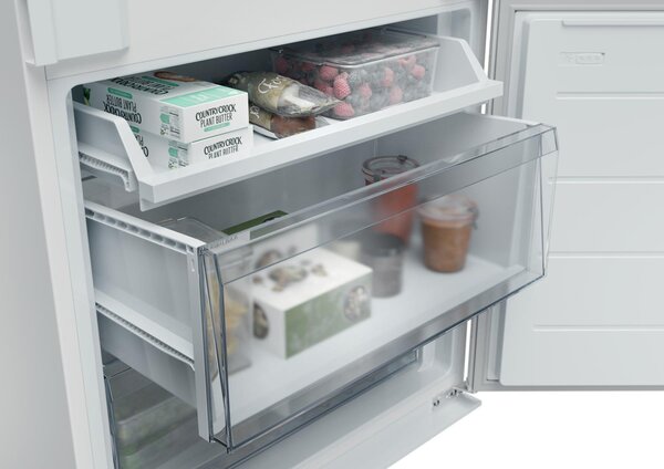 Candy Frigorifero da Incasso Combinato Capacit 284 Litri Classe energetica E Raffreddamento No Frost colore Bianco - CNBQT3519EW Fresco