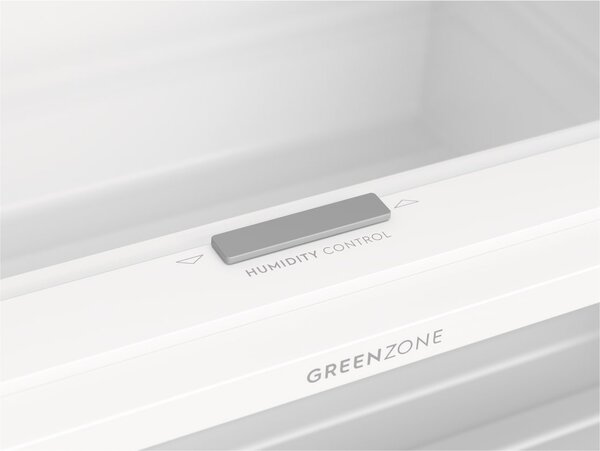 Electrolux Frigorifero da Incasso Combinato Capacit 376 Litri Classe E No Frost Serie 700 - ENG7TE75S