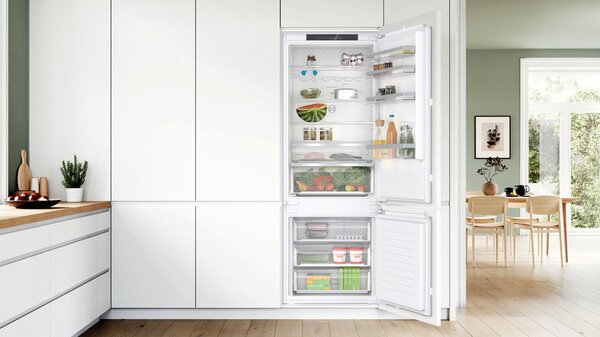Bosch Frigorifero da Incasso Combinato Capacit 383 Litri Classe energetica E Raffreddamento No Frost - KBN96VFE0