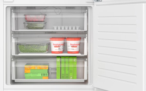 Bosch Frigorifero da Incasso Combinato Capacit 383 Litri Classe energetica E Raffreddamento No Frost - KBN96VFE0