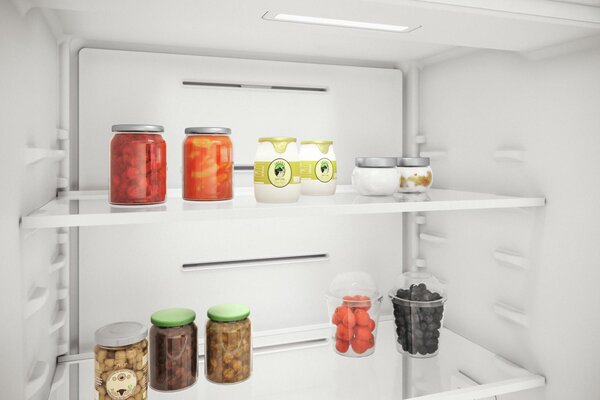 Hotpoint Ariston Frigorifero da Incasso Combinato Capacit 394 Litri Classe energetica E Raffreddamento No Frost - HA SP70 T111