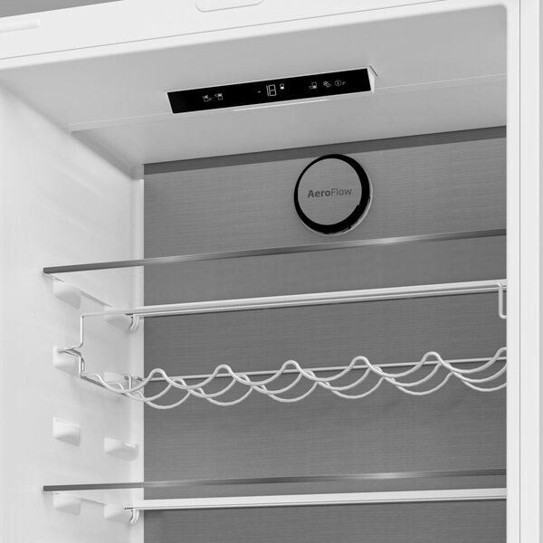 Beko Frigorifero da incasso Combinato No Frost Capacit 370 litri Classe D - BCNE400E50SHN