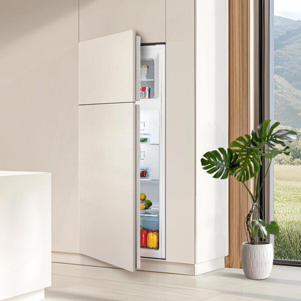 Hisense Frigorifero da Incasso Doppia Porta Capacit 205 Litri Classe energetica E Raffreddamento Statico - RI1P205NEWE