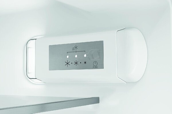 Hotpoint Ariston Frigorifero da Incasso Doppia Porta Capacit 239 Litri Classe Energetica E Raffreddamento Statico - T16A2DHA2