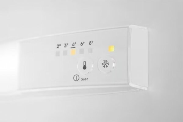 Electrolux Frigorifero da Incasso Doppia Porta Capacit 218 Litri Classe energetica E Raffreddamento LowFrost - KTS5LE14T