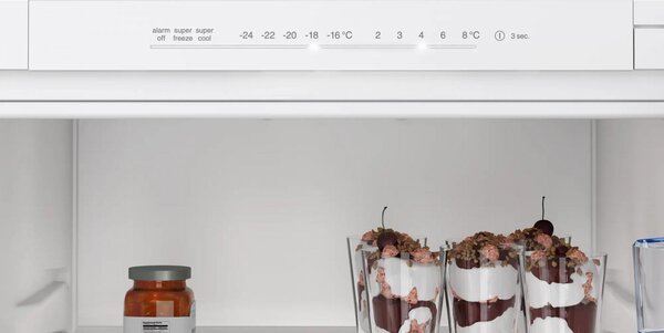 Bosch Frigorifero da Incasso Doppia Porta Capacit 290 litri Classe energetica E Raffreddamento Statico e Congelatore No Frost - KIN96NSE0 Serie 2
