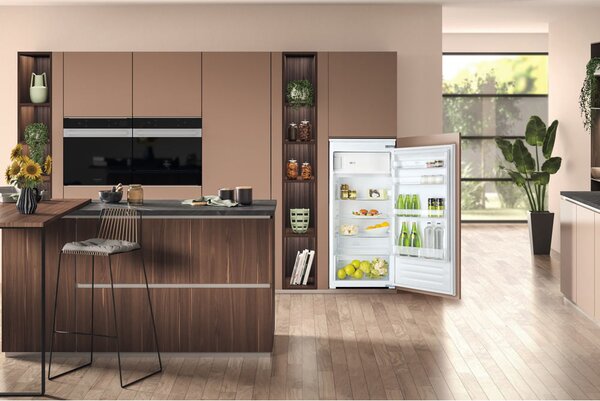 Hotpoint Ariston Frigorifero da Incasso Monoporta Capacit 189 Litri Classe energetica E Raffreddamento Statico colore Bianco - SZ 12 A2 D/HA 2