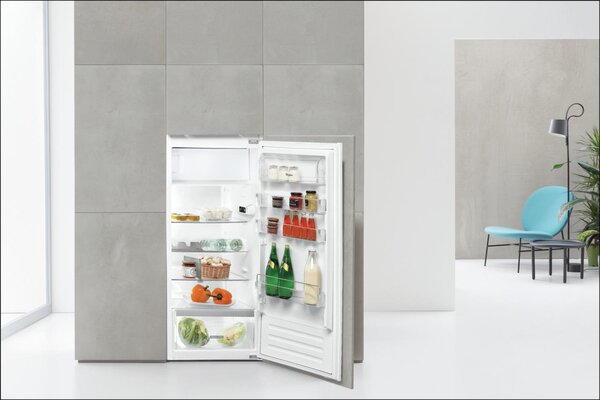 Whirlpool Frigorifero da Incasso Monoporta Capacit 189 Litri Classe energetica E Raffreddamento Statico - ARG71912