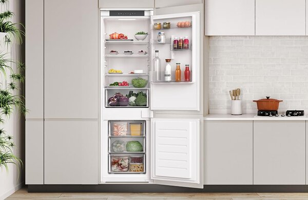 De Longhi Frigorifero Incasso Combinato Capacit 186 Litri Classe Energetica E Raffreddamento Statico - F6CTNF248E