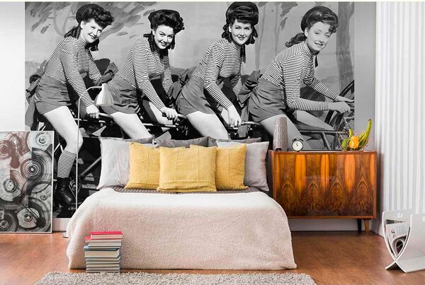 Carta da parati – Donne in bicicletta