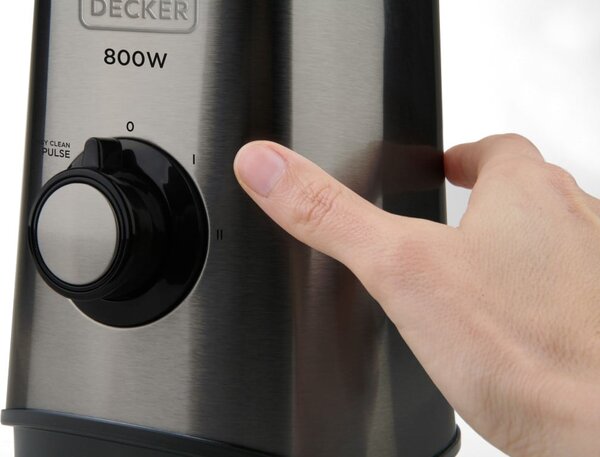 Black & Decker Frullatore con Bicchiere Capacit 1,5 Litri Potenza 800 watt Tritaghiaccio Funzione Pulse colore Acciaio Inox - BXJB800E