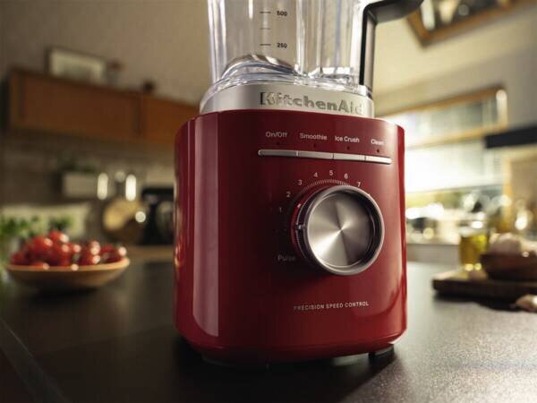 KITCHENAID Frullatore con Bicchiere Capacit 2 Litri Potenza 1200 Watt 10 Velocit + Funzione Pulse colore Rosso - 5KSB2073EER