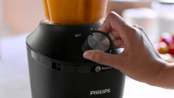 Philips Frullatore con Bicchiere Capacit 2 Litri Potenza 600W colore Nero ProBlend Crush Tech Serie 6000 - HR2291/01