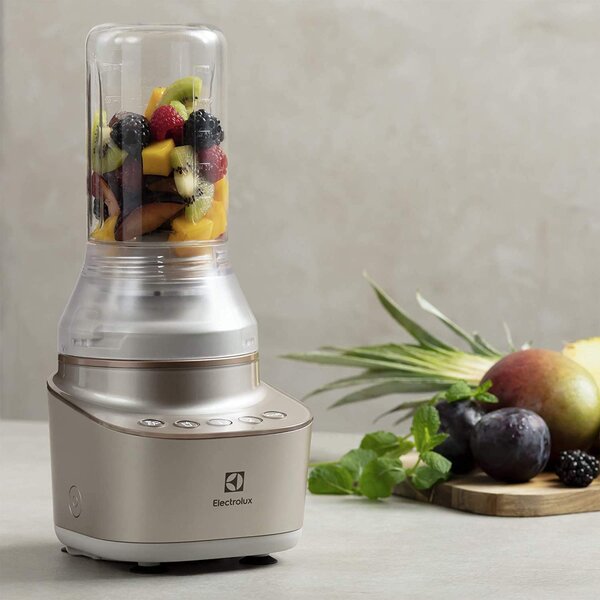 Electrolux Frullatore con Bicchiere Potenza 900 watt Colore Sabbia - 910 013 354