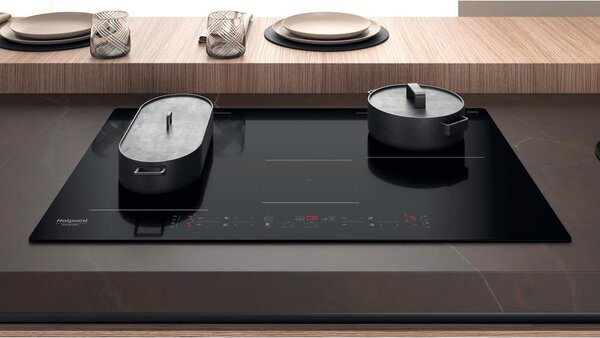 Hotpoint Ariston HB 0577B NE Piano Cottura Induzione 4 Fuochi 77 cm colore Nero