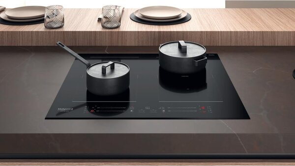 Hotpoint Ariston HS 2560C BF Piano Cottura Induzione 4 Fuochi 59 cm Comandi Touch colore Nero