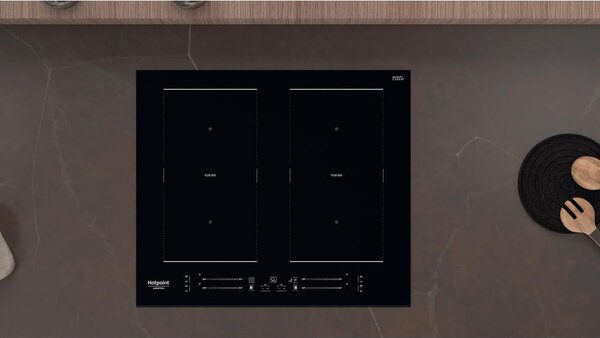 Hotpoint Ariston HS 2560C BF Piano Cottura Induzione 4 Fuochi 59 cm Comandi Touch colore Nero