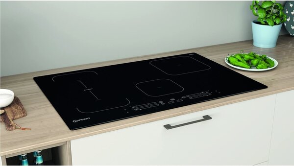 Indesit IB 21B77NE Piano Cottura Induzione 4 Fuochi 77 cm Vetroceramica colore Nero