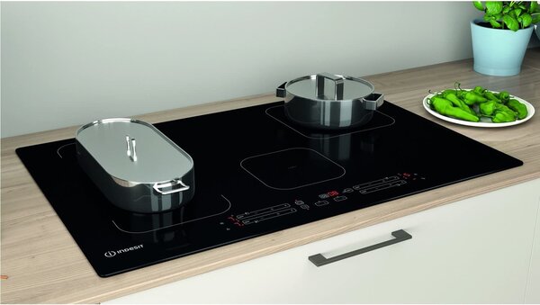 Indesit IB 21B77NE Piano Cottura Induzione 4 Fuochi 77 cm Vetroceramica colore Nero