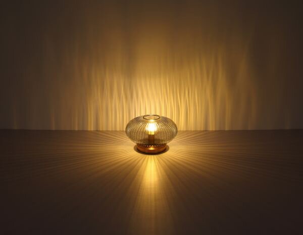 GLOBO LIGHTING Lampada da Tavolo Design Moderno in Metallo con Paralume Vetro Fum colore Ottone - 15469T2 Normy