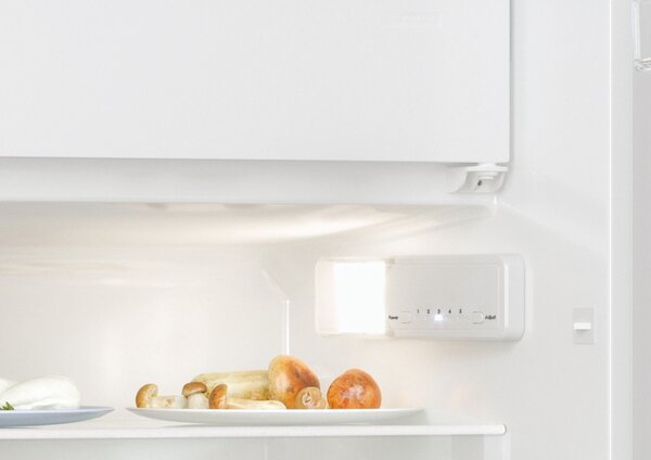 Candy Mini Frigo da Incasso Sottopiano Capacit 111 Litri Classe energetica E Raffreddamento Statico - CM4SE68W
