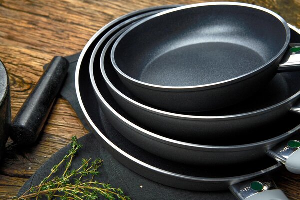 BALLARINI Padella Antiaderente Induzione in Alluminio 26 cm colore Nero Lazise