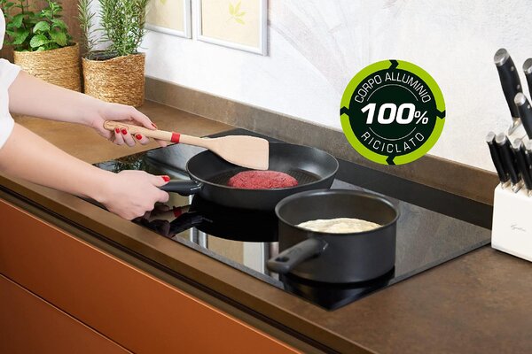 LAGOSTINA Padella Antiaderente Induzione in Alluminio 26 cm Rivestimento Titanium Performance colore Nero Ri-Genera Green