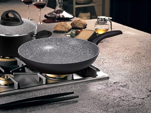 Aeternum Padella Antiaderente Induzione in Alluminio Rivestimento Petravera Plus 22 cm Black Pearl Induction