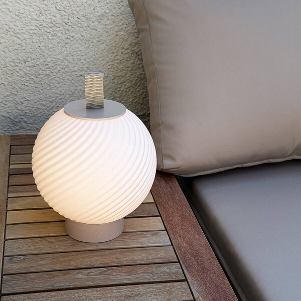 Briloner Lampada LED da tavolo ricaricabile Brilo unplugged Globe, beige/bianco, IP44 dimmerabile, Crema / Ambra, Corridoio, Plastica, Moderno