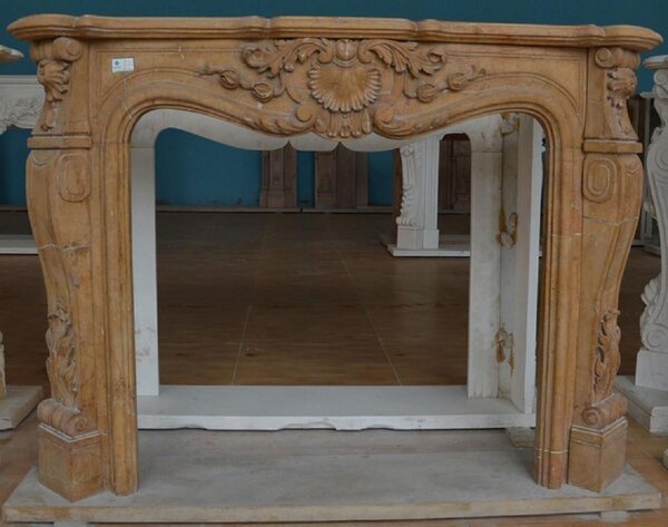 Casa Padrino: cornice barocca per caminetto giallo 150 x 30 x h. 111 cm - Magnifica cornice per caminetto in marmo di alta qualità - Accessori per la decorazione del caminetto barocco - Nobile e magnifico