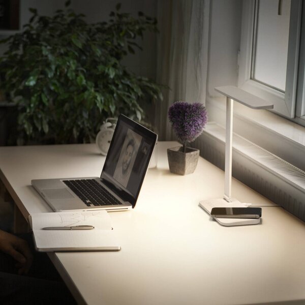 OSRAM Lampada da scrivania Office Line Desk Banker, dimmerabile, Bianco / Opale, Studio / Ufficio, Alluminio, Lampada da tavolo LED