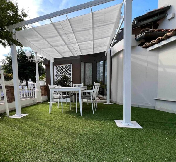 VivaGarden Pergola da Esterno in Alluminio/Poliestere Dimensioni 4x4x2,3 mt colore Bianco con Telo Bianco - Ria
