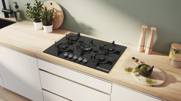 Bosch Piano Cottura 5 Fuochi a Gas 75 cm (1 Bruciatore Wok) in Vetro colore Nero - PPQ7A6I15