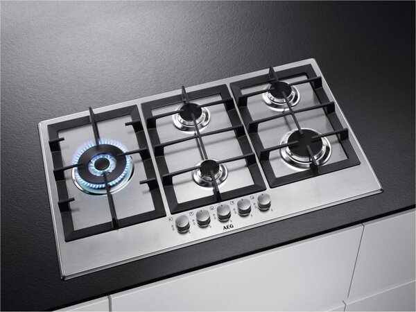 Aeg Piano Cottura 5 Fuochi a Gas 86 cm (1 Bruciatore Wok) in Acciaio Inox colore Inox - HGB95522SM 6000 Slim Profile 90 cm