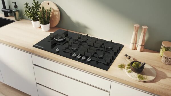 Bosch Piano Cottura 5 Fuochi a Gas 90 cm (1 Bruciatore Wok) in Vetro colore Nero - PRS9A6H40 Serie 8
