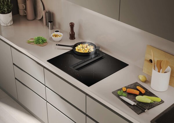 Hoover Piano Cottura a Induzione con Cappa Integrata Aspirante 4 Fuochi Larghezza 60 cm in Vetroceramica colore Nero - HIH6ICE H-Hob 550