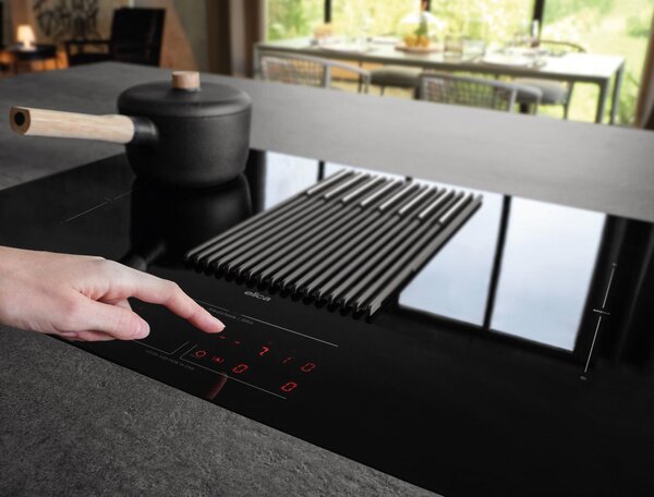Elica Piano Cottura a Induzione con Cappa Integrata Aspirante e Bilancia 4 Fuochi (2 Bridge Zone) Larghezza 83 cm colore Nero - PRF0196340 NikolaTe
