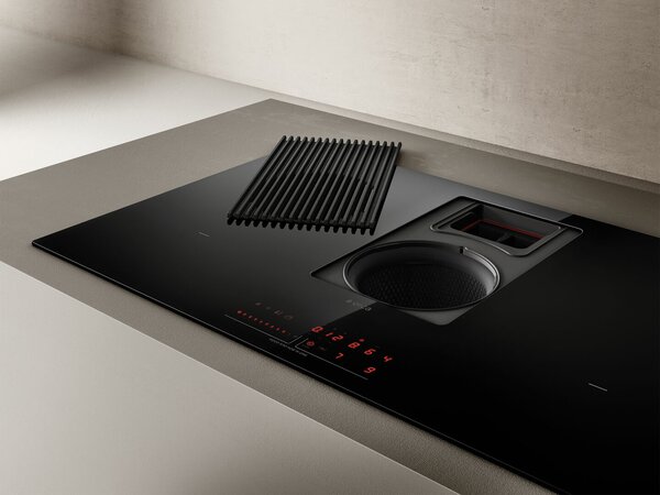 Elica Piano Cottura a Induzione con Cappa Integrata Aspirante/Filtrante 4 Fuochi Larghezza 83 cm in Vetro colore Nero - PRF0182325 NikolaTesla PRIM