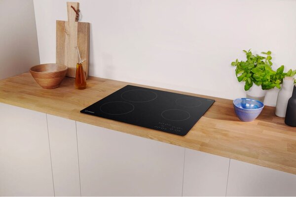 Indesit Piano Cottura Elettrico Vetroceramica 4 Fuochi da Incasso Larghezza 60 cm colore Nero - F104281 AAR 160 C
