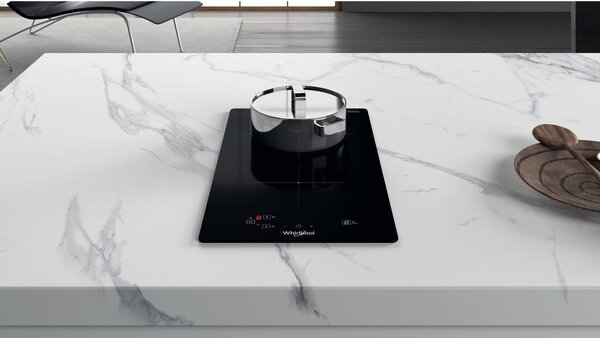 Whirlpool Piano Cottura Induzione 2 Fuochi Larghezza 28 cm in Vetroceramica colore Nero - WS Q0530 NE