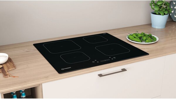 Indesit Piano Cottura Induzione 4 Fuochi 60 cm Vetroceramica colore Nero - IS 83Q60 NE