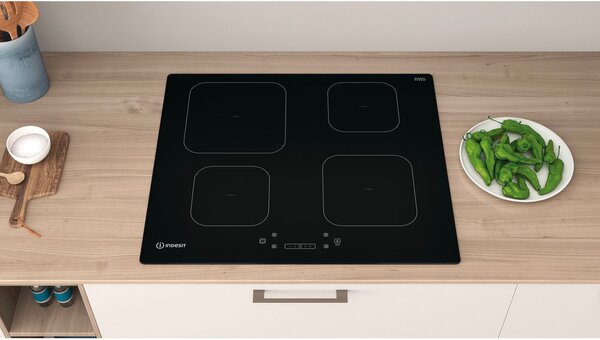 Indesit Piano Cottura Induzione 4 Fuochi 60 cm Vetroceramica colore Nero - IS 83Q60 NE
