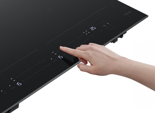 Lg Piano Cottura Induzione 4 Fuochi Larghezza 59 cm (2 Zone Flex) in Vetroceramica Wi-Fi colore Nero - CBIZ2437B