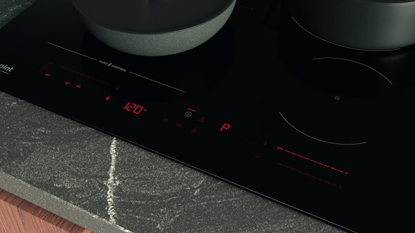 Hotpoint Ariston Piano Cottura Induzione 4 Fuochi Larghezza 59 cm in Vetroceramica colore Nero - HTX6014DNF