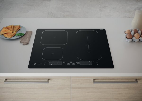Indesit Piano Cottura Induzione 4 Fuochi Larghezza 59 cm in Vetroceramica colore Nero - IB 88B60 NE