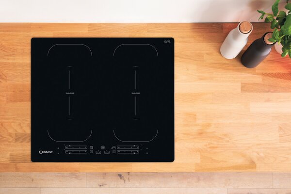 Indesit Piano Cottura Induzione 4 Fuochi Larghezza 59 cm in Vetroceramica colore Nero - IB 88B60 NE
